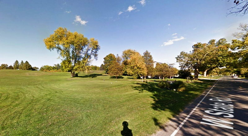 Riverbend Golf Course - 2012 Street View (newer photo)